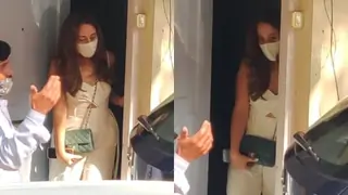 Natasha Dalal leaves with her family for Alibaug; Catch a first glimpse of the bride-to-be Thumbnail