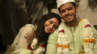 Neil Bhatt and Aishwarya Sharma make their relationship official with photos from their roka Thumbnail