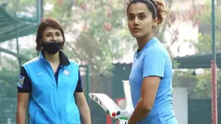 "It's going to be a huge challenge I’ve thrown at myself": Taapsee Pannu Thumbnail