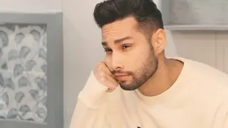 2021 turns promising for Siddhant Chaturvedi; Close source spills beans about his interesting line-up Thumbnail