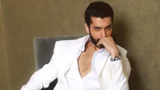 Sharad Malhotra on chemistry with Surbhi Chandna, missing on set energy and more Thumbnail