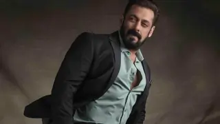 Salman relieved of false affidavit charge; Tweets ‘Thank you for your love support and concern’ Thumbnail