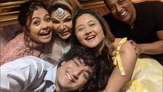 It is a Bigg Boss reunion as Vikas Gupta, Rakhi Sawant, Devoleena, Rashami and Vindu catch up thumbnail