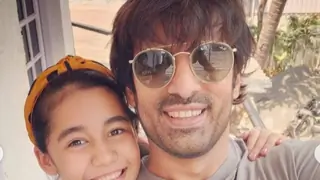 Mohit Malik reunites with 'Kullfi' aka Aakriti Sharma after almost a year Thumbnail