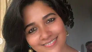 Narayani Shastri on not bothered to play Mom to similar aged actors Thumbnail