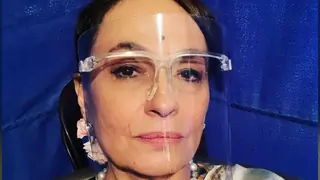 Soni Razdan reacts strongly, wants Covid-19 vaccine for all actors: “Actors are at huge risk when working” Thumbnail