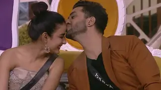 Jasmin Bhasin on taking things slow with Aly Goni, looking forward to doing strong roles Thumbnail