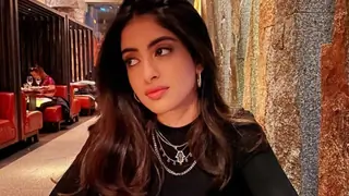Navya Naveli Nanda questioned about her absence at an inauguration event; shuts down trolls like a boss... Thumbnail