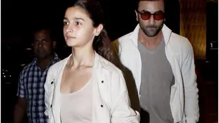 Netizens slam Alia Bhatt- Ranbir Kapoor; Call them 'Shameless'
