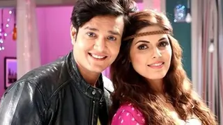 Shubhi Ahuja clarifies that Aniruddh has NOT tested negative; continues to ask for prayers Thumbnail