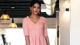 Molkki star Priyal Mahajan on keeping up with COVID-19, shooting with Amar Upadhyay and more Thumbnail