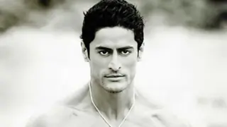Mohit Raina files a case against Sara Sharma & four others for extortion Thumbnail