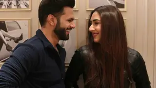 Disha Parmar asks Rahul Vaidya 'to come back already', the latter jokes if he should exit this show too Thumbnail