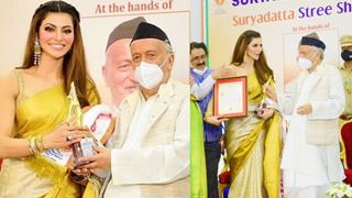 Urvashi Rautela awarded with ‘Stree Shakti National Award 2021’ by  Governor Of Maharashtra at Rajbhavan Thumbnail