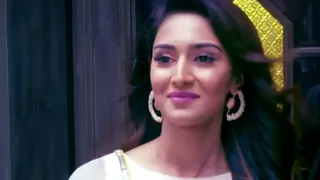 Erica Fernandes: With Kuch Rang..., I have definitely come a long way, genuinely feel I have a deep connection Thumbnail