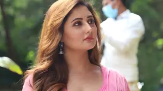 Rashami Desai on Tandoor: When I was offered Palak, I was blown off by the script Thumbnail