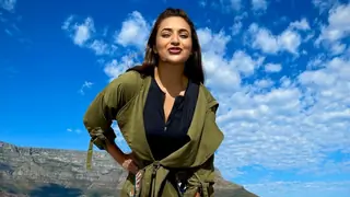 Divyanka Tripathi replies to troll calling her 'cunningly smart' post Sourabh Raaj Jain's elimination Thumbnail