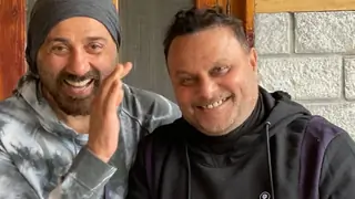 Anil Sharma, to push the shooting of Dharmendra, Sunny, Bobby & Karan starrer Apne 2 to 2022? Thumbnail