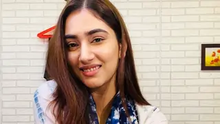 Disha Parmar on shooting for Bade Achhe Lagte Hain 2: It has been going very smooth and I am loving it Thumbnail