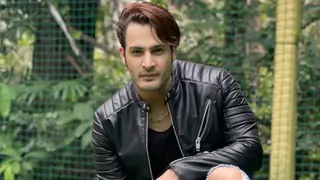 Bigg Boss 15's Umar Riaz: I am a different person altogether and my brother is a different person Thumbnail
