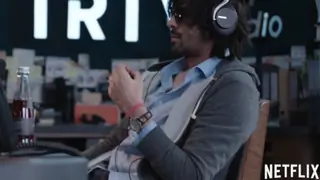 Dhamaka trailer: Kartik Aaryan is captivating in this race to get TRPs, Mrunal and Amruta look promising Thumbnail