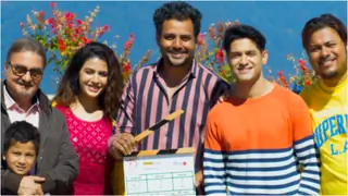 Smriti Kalra along with Vikram Chatterjee and Vinay Pathak  wrap up shoot in Sikkim! Thumbnail