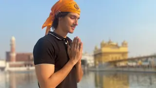 Rohan Mehra visits Golden Temple to seek blessings before the release of Class of 2020