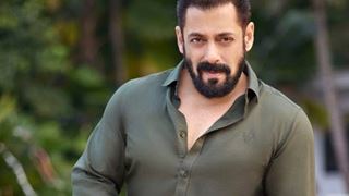 Salman Khan hospitalized after getting bit by a snake