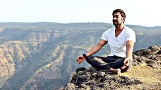 Ajay Devgn is all set for a full- packed 2022, with Singham 3, Runway 34 and many more Thumbnail