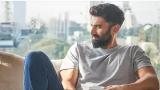 Aditya Roy Kapur has geared up for the year as he starts shooting for 'Thadam' remake Thumbnail