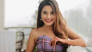  Looking at the team being so ambitious and dedicated inspires me: Riya Soni of 'Agar Tum Na Hote' Thumbnail
