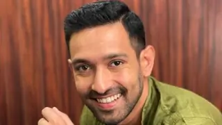 Vikrant Massey returns to TV to host historical docu-series Thumbnail