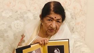 Lata Mangeshkar still in the ICU, Dr says, “She is showing signs of improvement”
