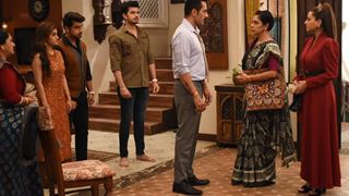 Anupamaa: Anuj worried about Malvika and Vanraj; Anupama calms him down Thumbnail