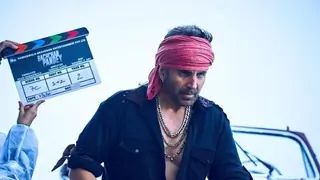 Akshay Kumar starrer Bachchhan Paandey's first song to release tomorrow; actor shares the evil song's teaser Thumbnail