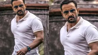 Hrithik Roshan unveils Saif Ali Khan's look as an intense 'Vikram' Thumbnail