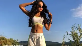 Tejasswi Prakash: If someone tries to shame me or my body, it is not going to affect me Thumbnail