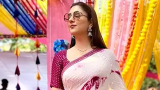 Holi on the sets of ‘Bade Achhe Lagte Hain 2’ has been a complete ball: Disha Parmar aka Priya Thumbnail