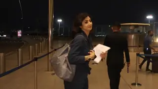 Shilpa Shetty shuttles between Chandigarh and Mumbai for Sukhee Thumbnail
