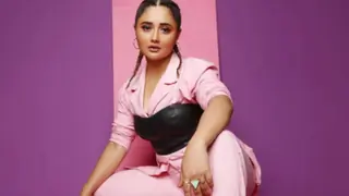 Rashami Desai disses rumours of doing Lock Upp, says 'I am quite happy with my current commitments' Thumbnail