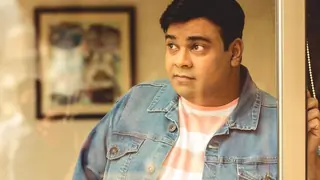 Kiku Sharda: Both my sons and I are three crazy cricket fans in the house Thumbnail
