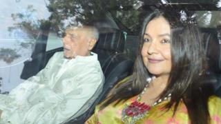 Ranbir-Alia Mehendi: Pooja Bhatt flaunts her Mehendi while Mahesh Bhatt welcomes the paparazzi