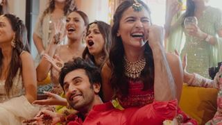 Alia-Ranbir Mehendi Pics: They are all about happy faces and vibrant vibes