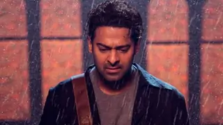 Prabhas opens up on the failure of 'Radhe Shyam' Thumbnail
