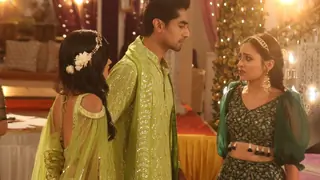 Yeh Rishta Kya Kehlata Hai': Abhimanyu asks Akshara to choose between him and Aarohi  Thumbnail