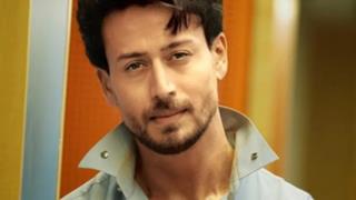 Tiger Shroff gets mobbed by a sea of fans outside Gaiety Galaxy