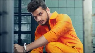 Manipulative Munawar brings a twist to the tale during the “Locked In” task Thumbnail