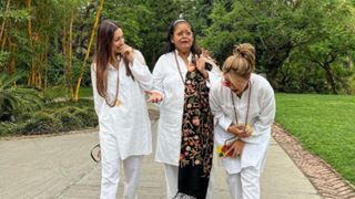 Malaika Arora is all smiles with sister Amrita Arora and her mom as the trio vacation in the Himalayas