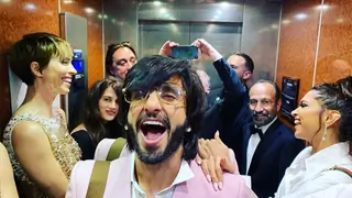 Deepika Padukone and Ranveer Singh click a quirky selfie with Rebecca Hall & Asghar Farhadi Thumbnail