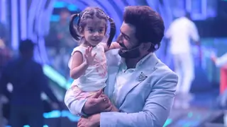 First thing that she literally asks me once I am home is if I’ve eaten something: Jay Bhanushali on daughter Thumbnail